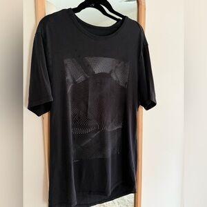 Lululemon graphic tee